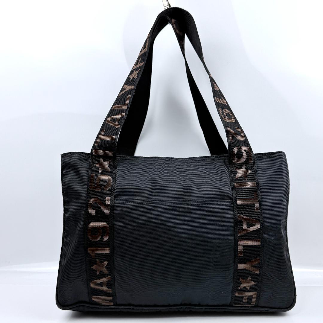 mynameis FENDI ロゴライン トートバッグ 黒 ナイロン A4 mynameis FENDI ロゴライン トートバッグ 黒 ナイロン A4 FENDI