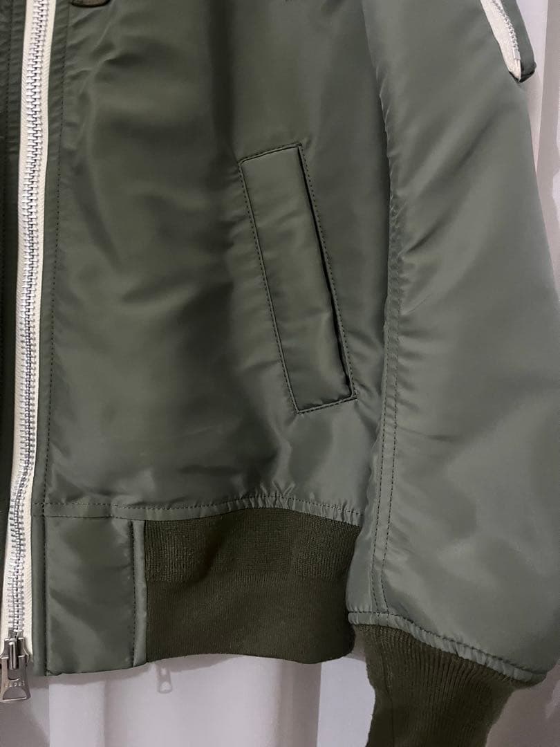sacai ボンバージャケット ma1 25aw ほぼ未使用 値下有 - メルカリ