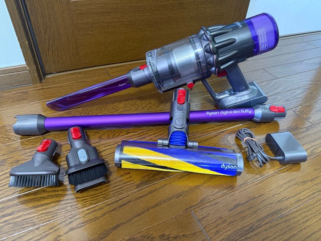 期間限定値下げ中 V12 SV18 ダイソンスティッククリーナー　完動良品 アウトレット]Dyson digital slim(SV18)(カラー/ゴールド) ダイソン