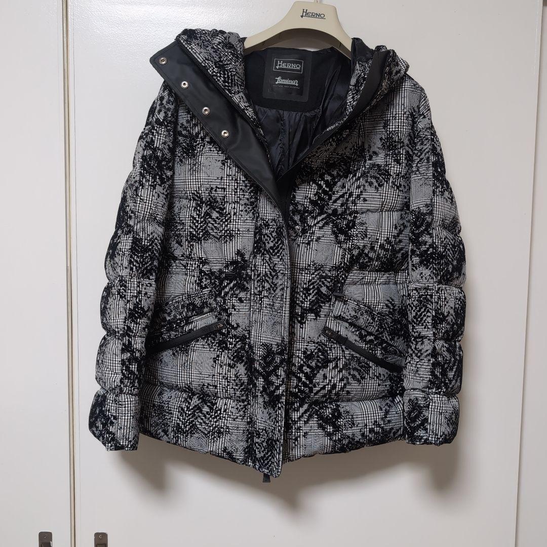 Herno チェック柄ダウンジャケット - メルカリ