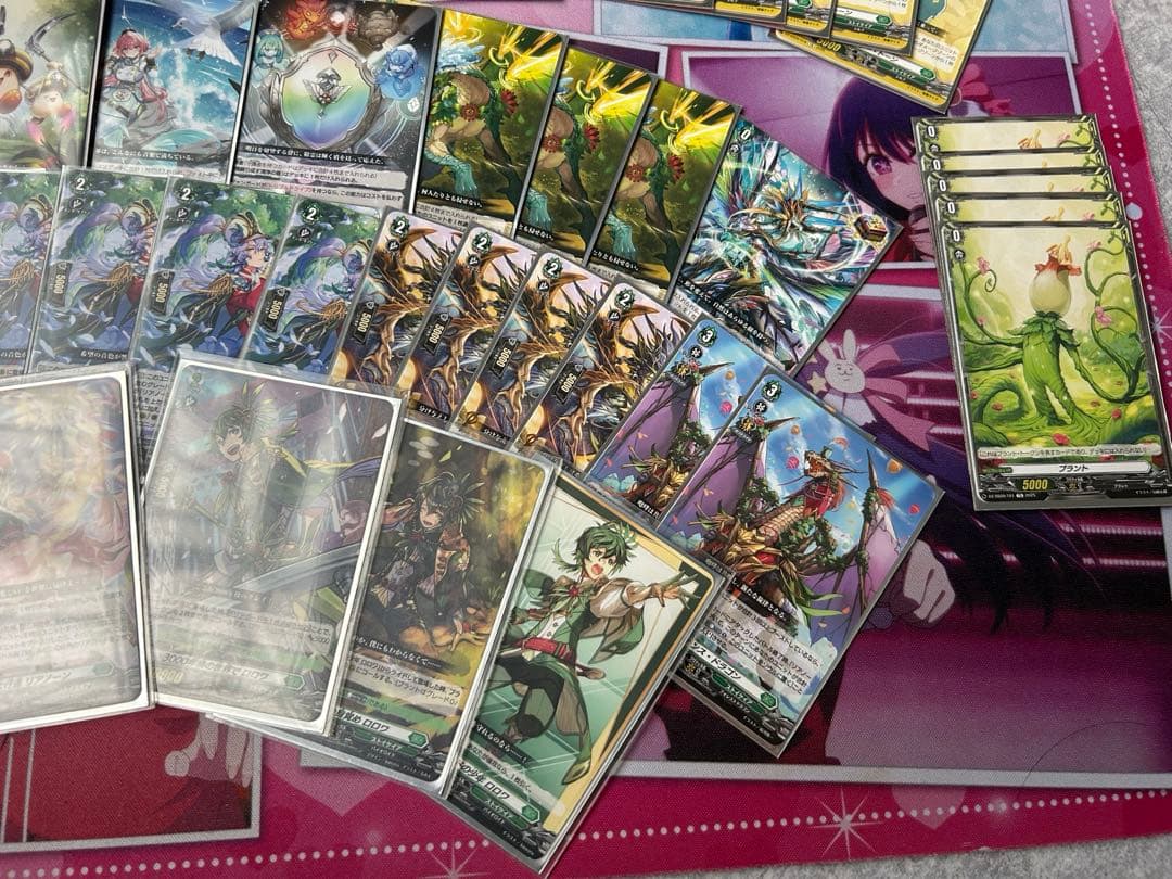 ヴァンガード 「Master Deckset 羽根山ウララ」 改造版 - メルカリ