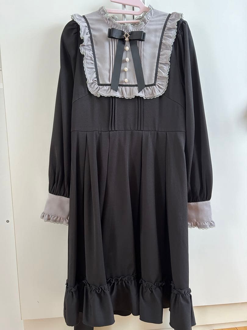 Amavel Antique Chic スクエアヨークワンピース ブラック - メルカリ