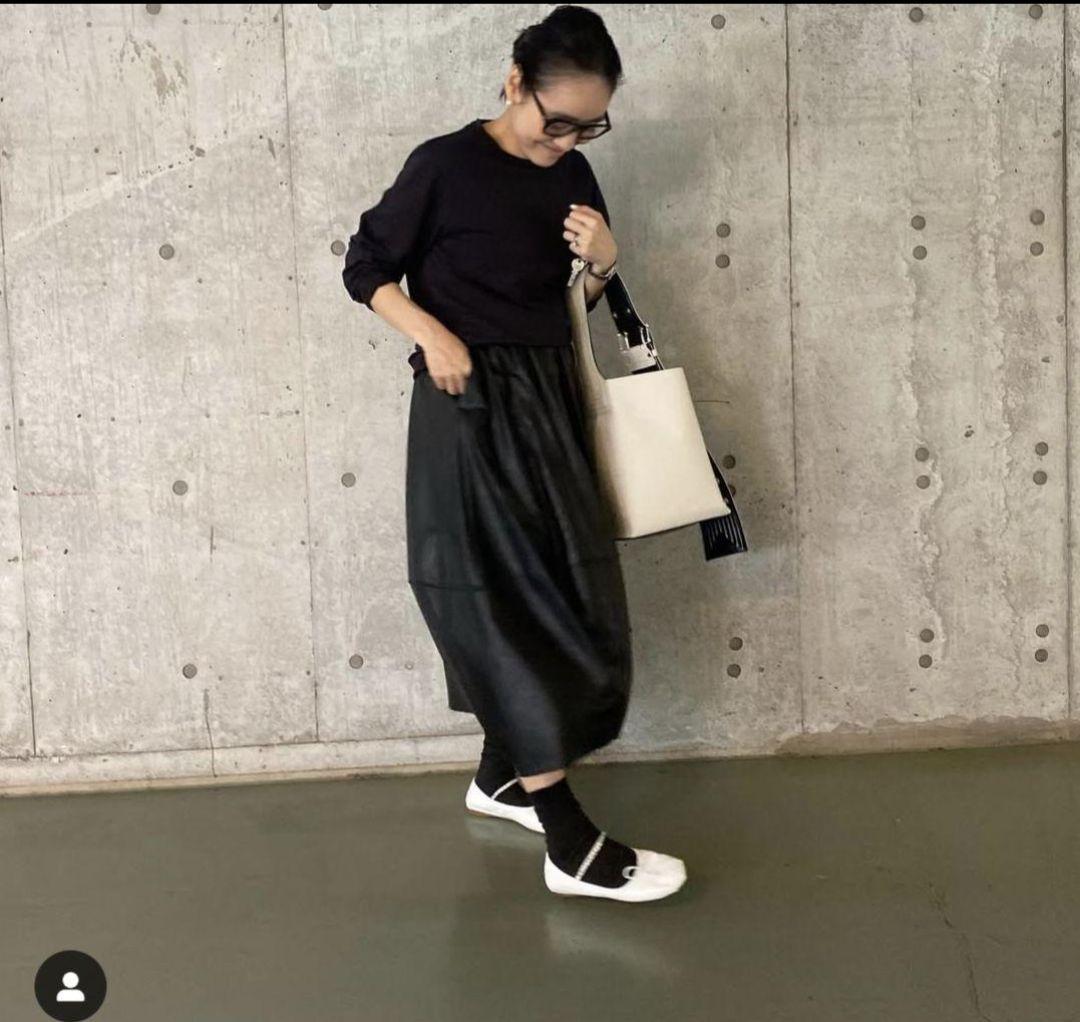LOEFF（ロエフ）＞ コットン パイル カットソー 黒 ブラック 金子綾