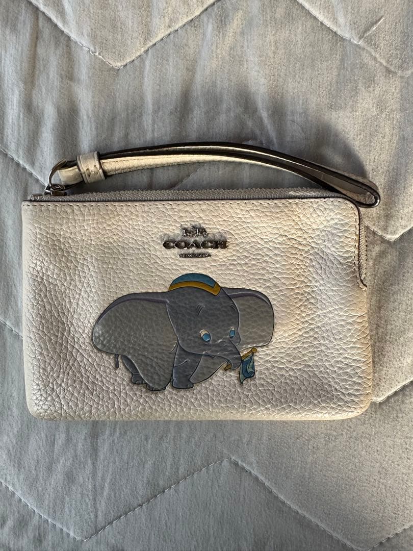 COACH ポーチリストレットダンボディズニー COACH ディズニー ダンボ コーチ リストレット ポーチ｜Yahoo!フリマ