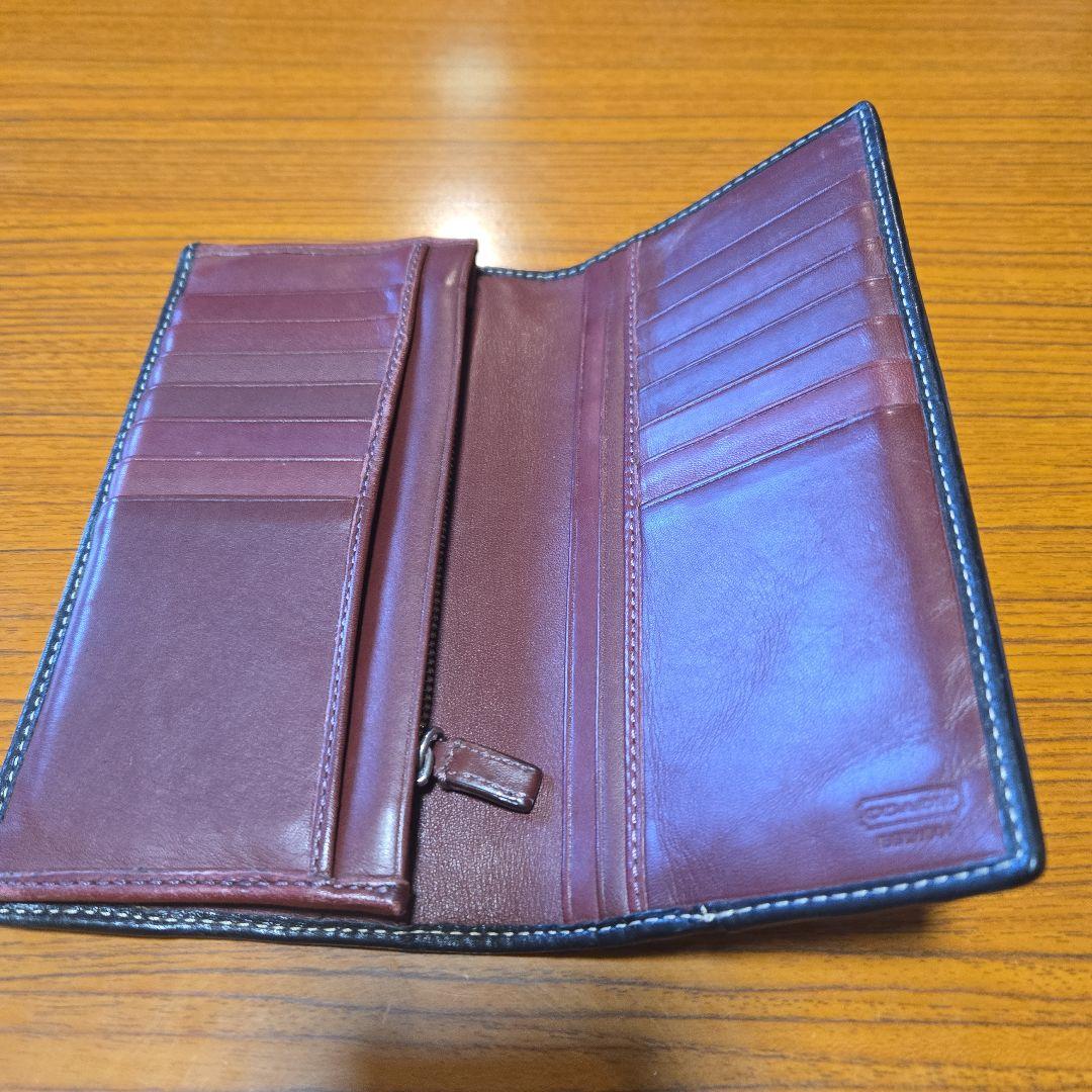 ストライプデザイン レザー長財布