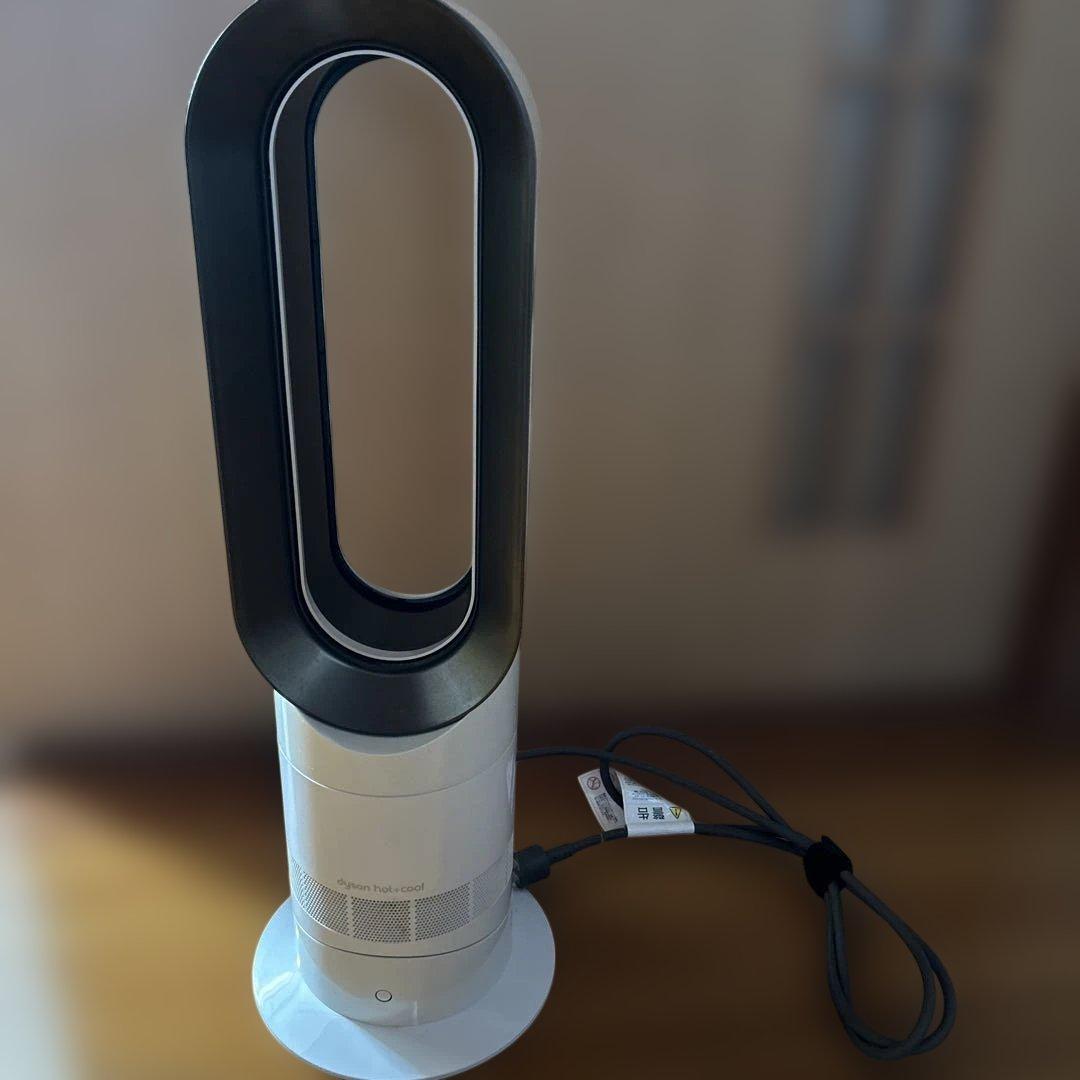 Dyson AM09 セラミックファンヒーター ホワイト/ブラック　リモコン付 Amazon | ダイソン ホット+クール AM09 （並行輸入品） | Dyson