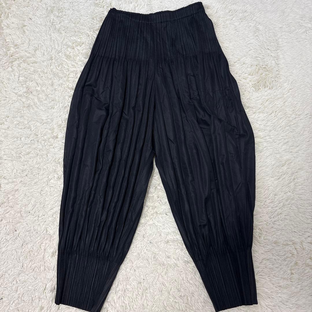 SakoプリーツパンツL　黒　サルエル　ワイド 日本製】ドレープサルエルパンツ （その他パンツ）｜HIROKO KOSHINO