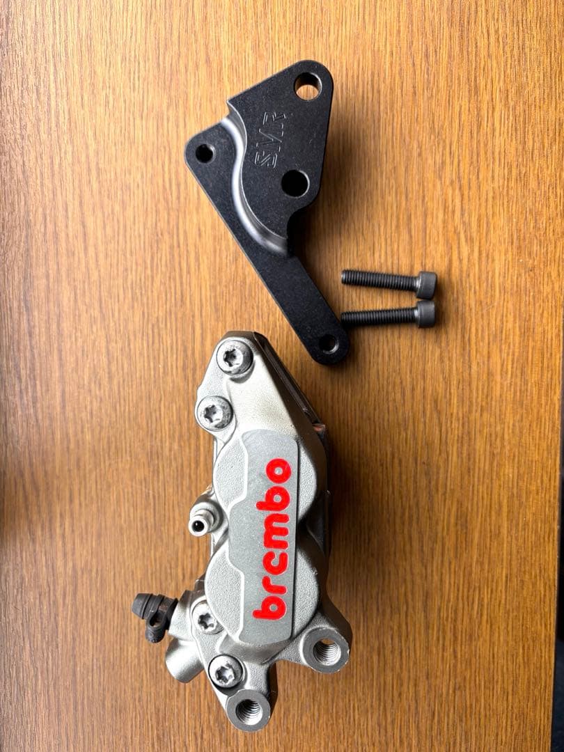 wr250f Brembo ブレーキキャリパー マウントブラケット付 WR3 ダブルアールスリー リアキャリパーサポート BREMBO用 カラー