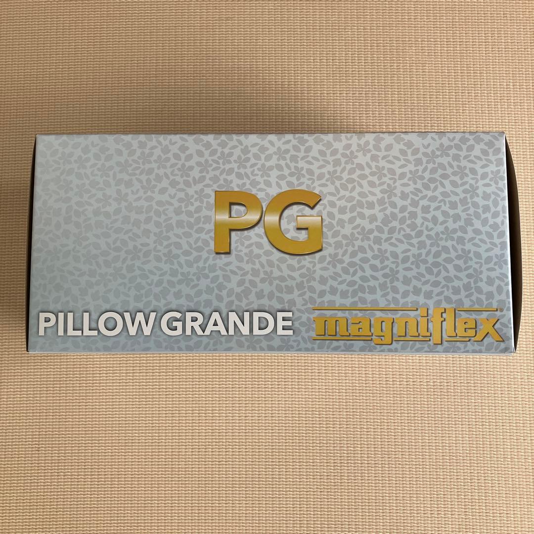マニフレックス　ピローグランデ　超美品 Amazon｜マニフレックス ピローグランデ 一流ホテル仕様でピッタリ