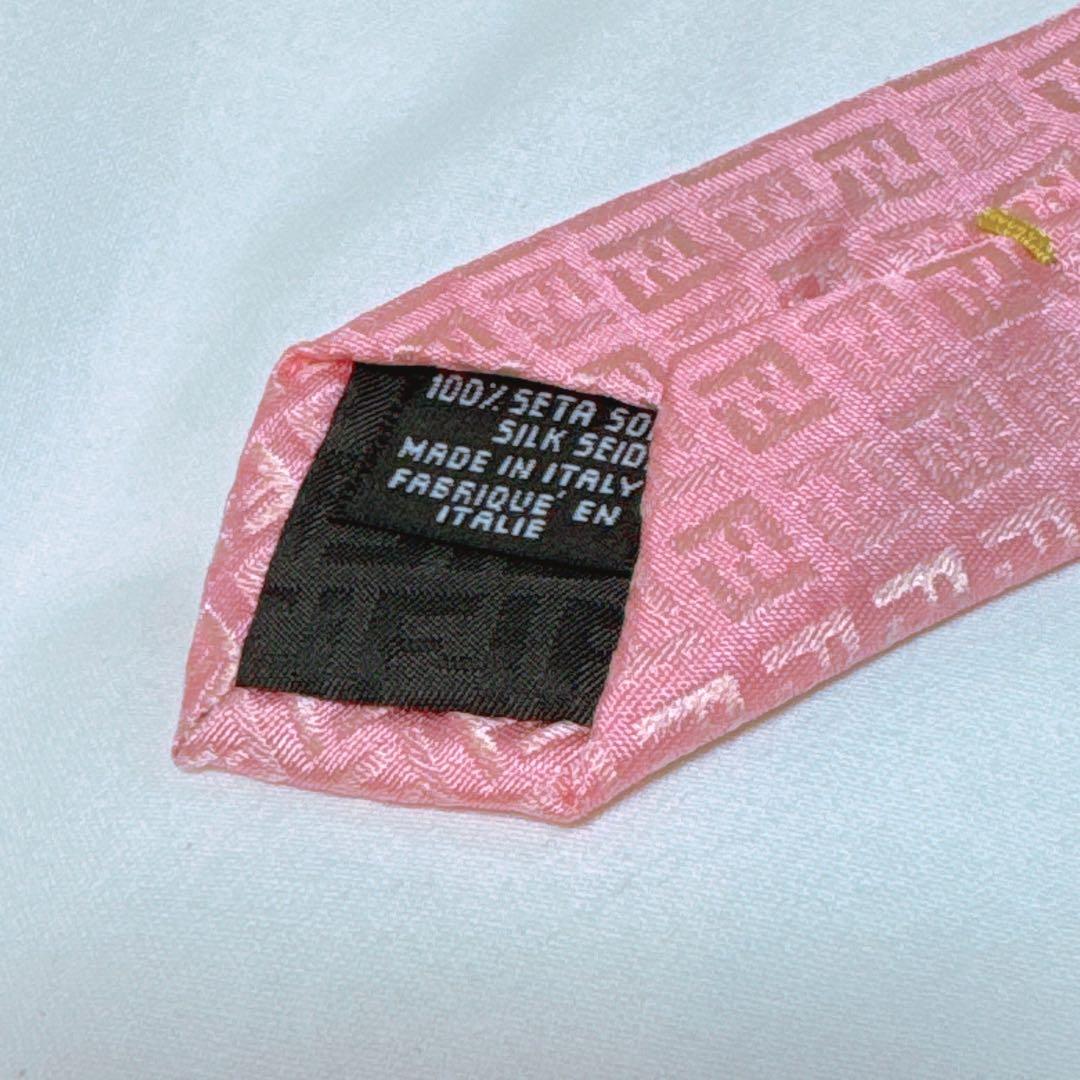 《極美品》FENDI ネクタイ ピンク ズッカ ジャガード 光沢