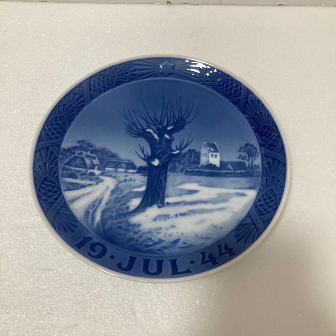 ロイヤルコペンハーゲン イヤープレート 1944デンマークの代表的な冬の景色 004000001944b.jpg