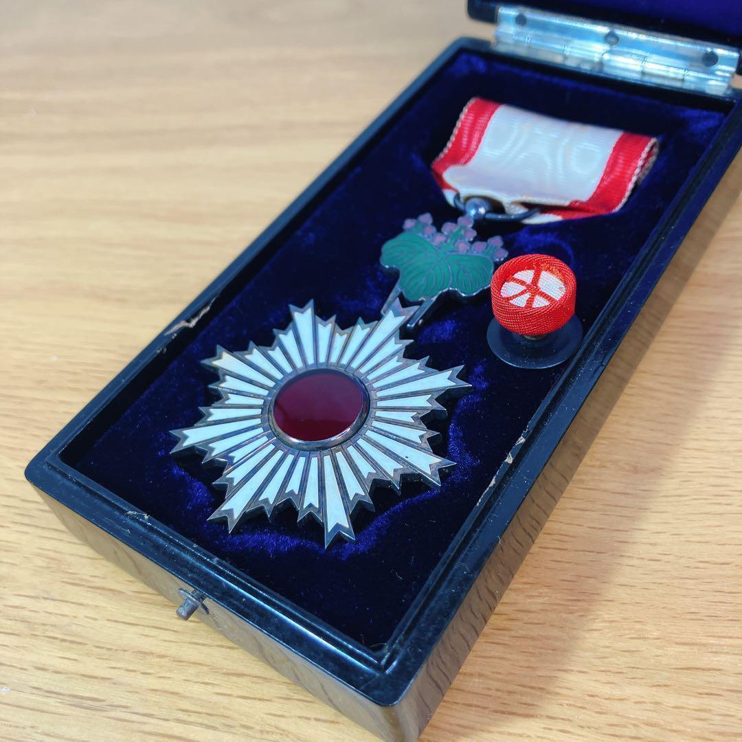 旭日単光章 勲六等単光旭日章 - メルカリ