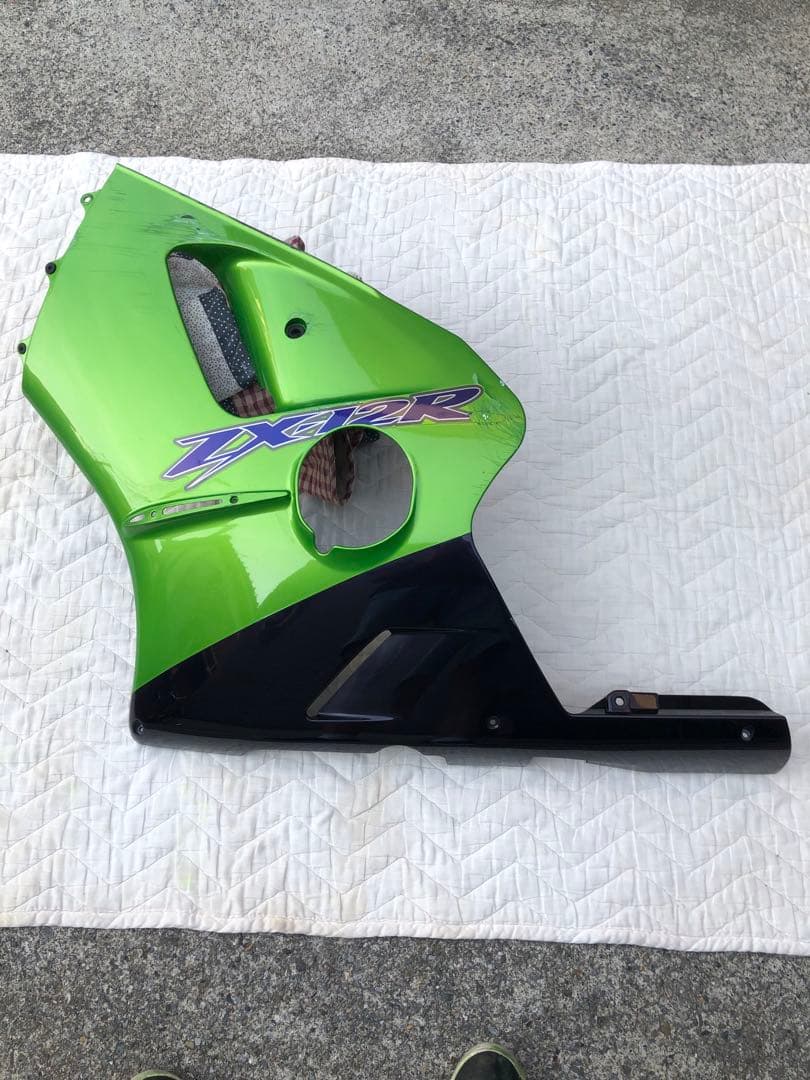 zx12rカウル zx12rA1純正ロアカウル左側キャンディーライムグリーン