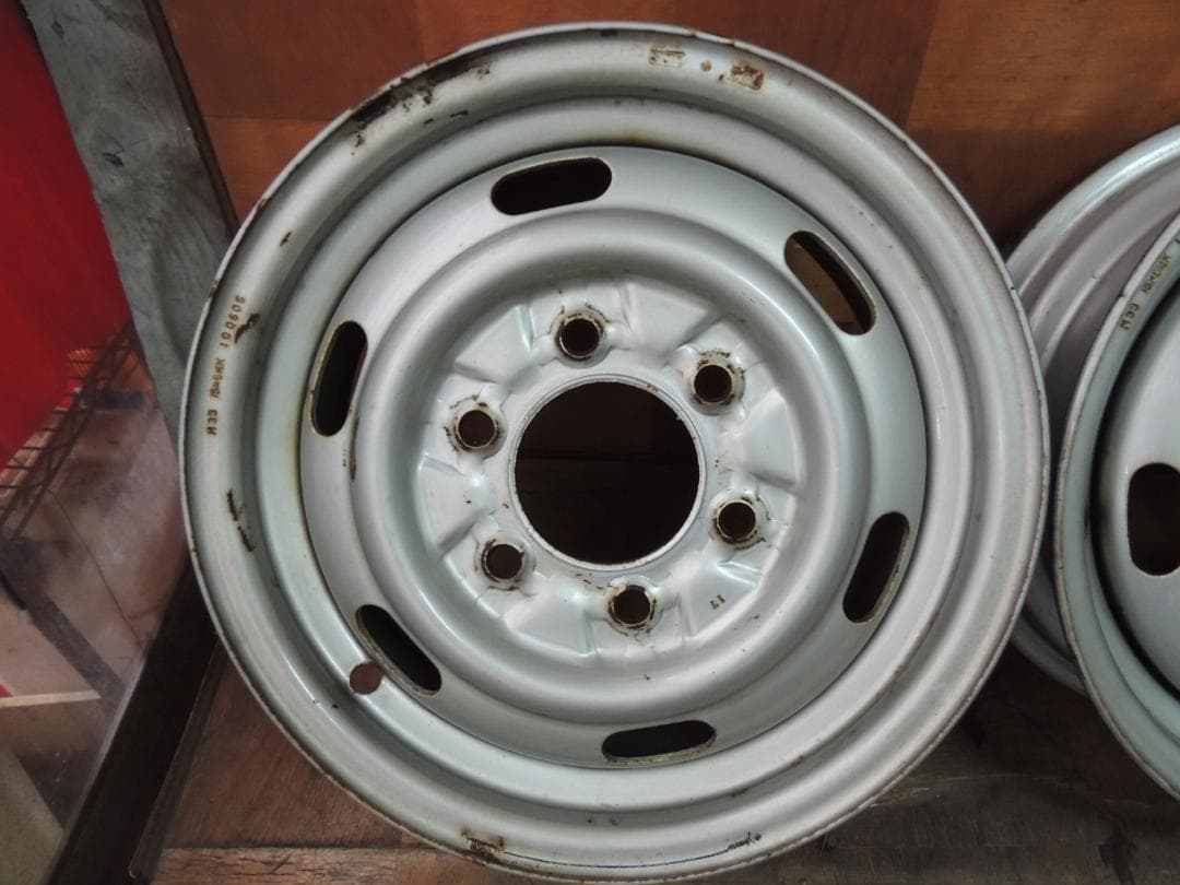 C25　15×5.5K　スチールホイール4本　タイタン ダッシュ　ハブ径 約93