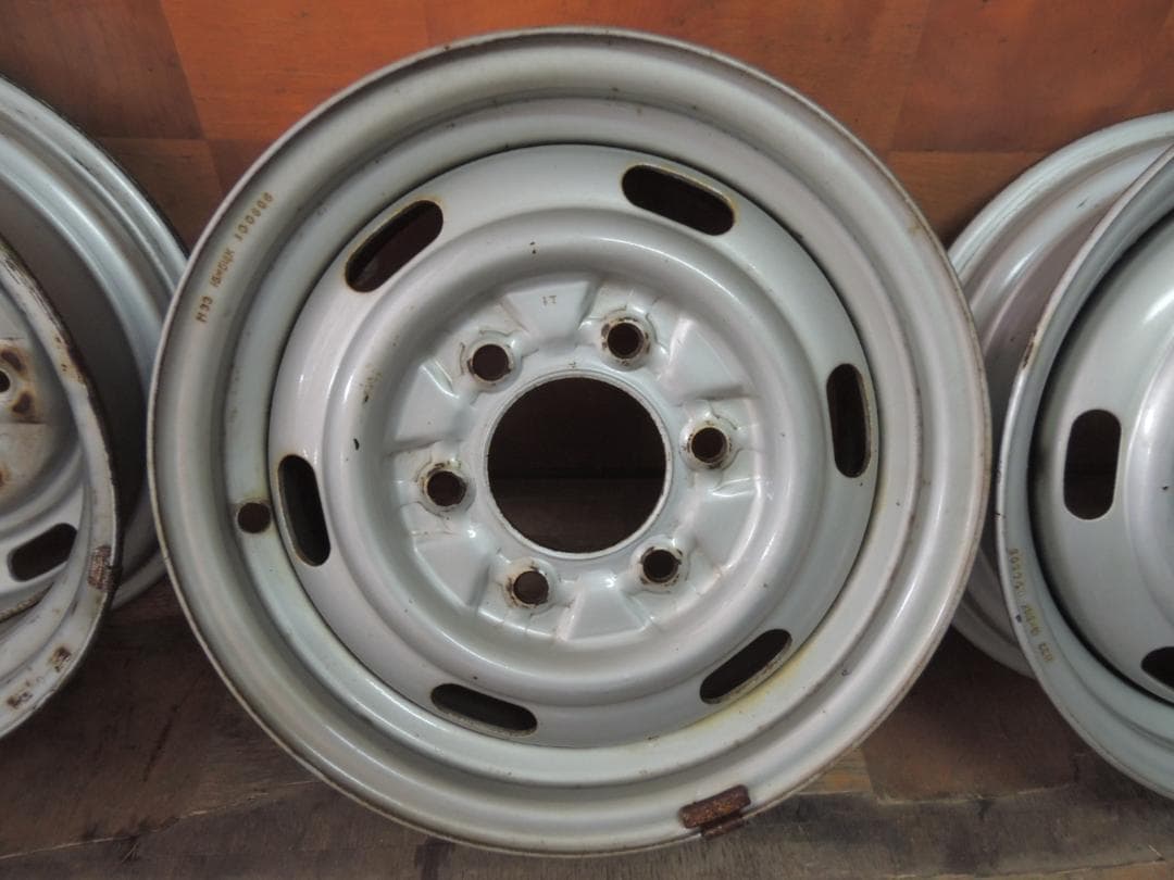 C25　15×5.5K　スチールホイール4本　タイタン ダッシュ　ハブ径 約93