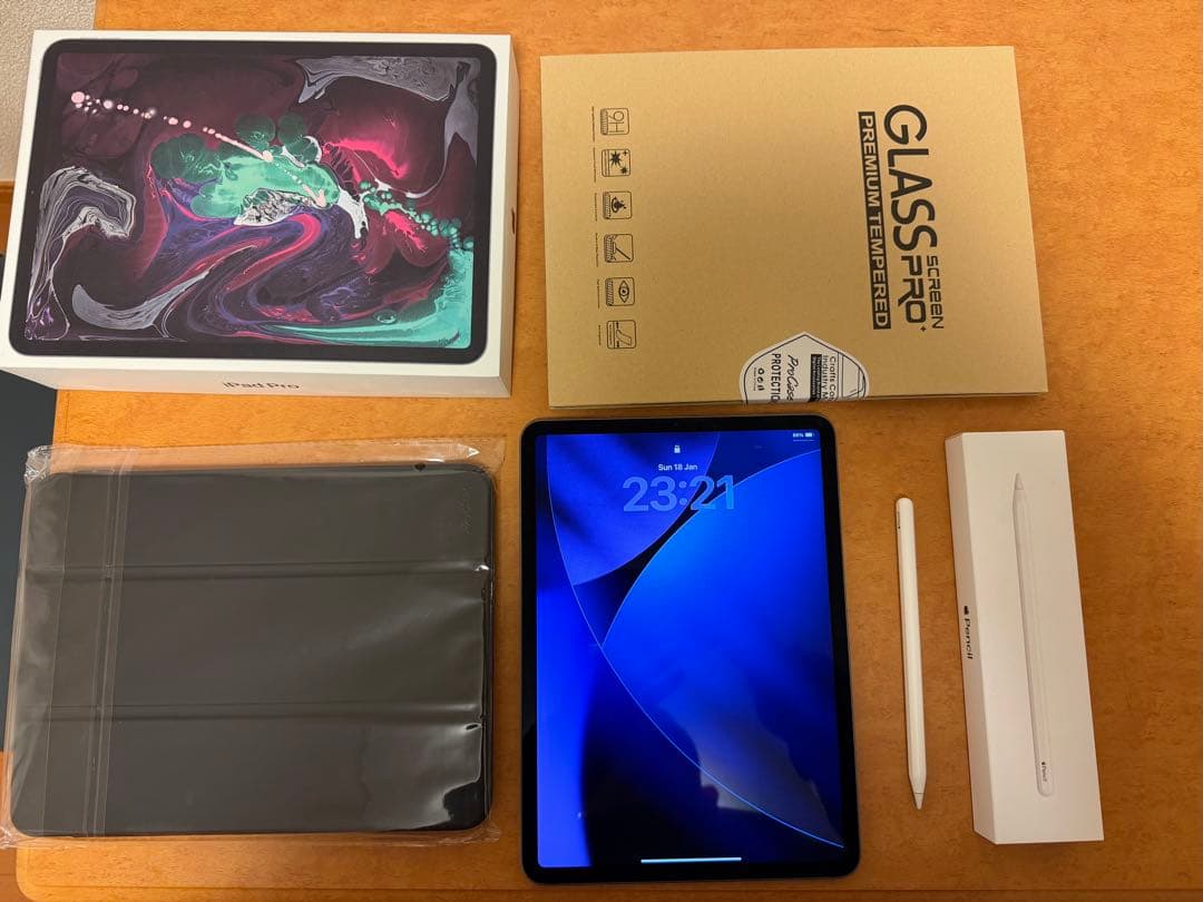 iPad Pro 11インチ64GB (第1世代) + Apple Pencil Amazon.com : Apple iPad Pro (11-inch, Wi-Fi, 64GB) - Silver (1st
