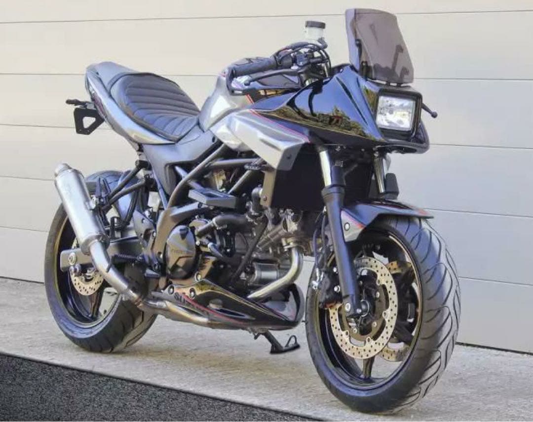 モ*0様 SV650 Xフロントカウル フェアリング カタナ(刀) コンバージョ SV650 フロントカウル フェアリング カタナ(刀) コンバージョンキット
