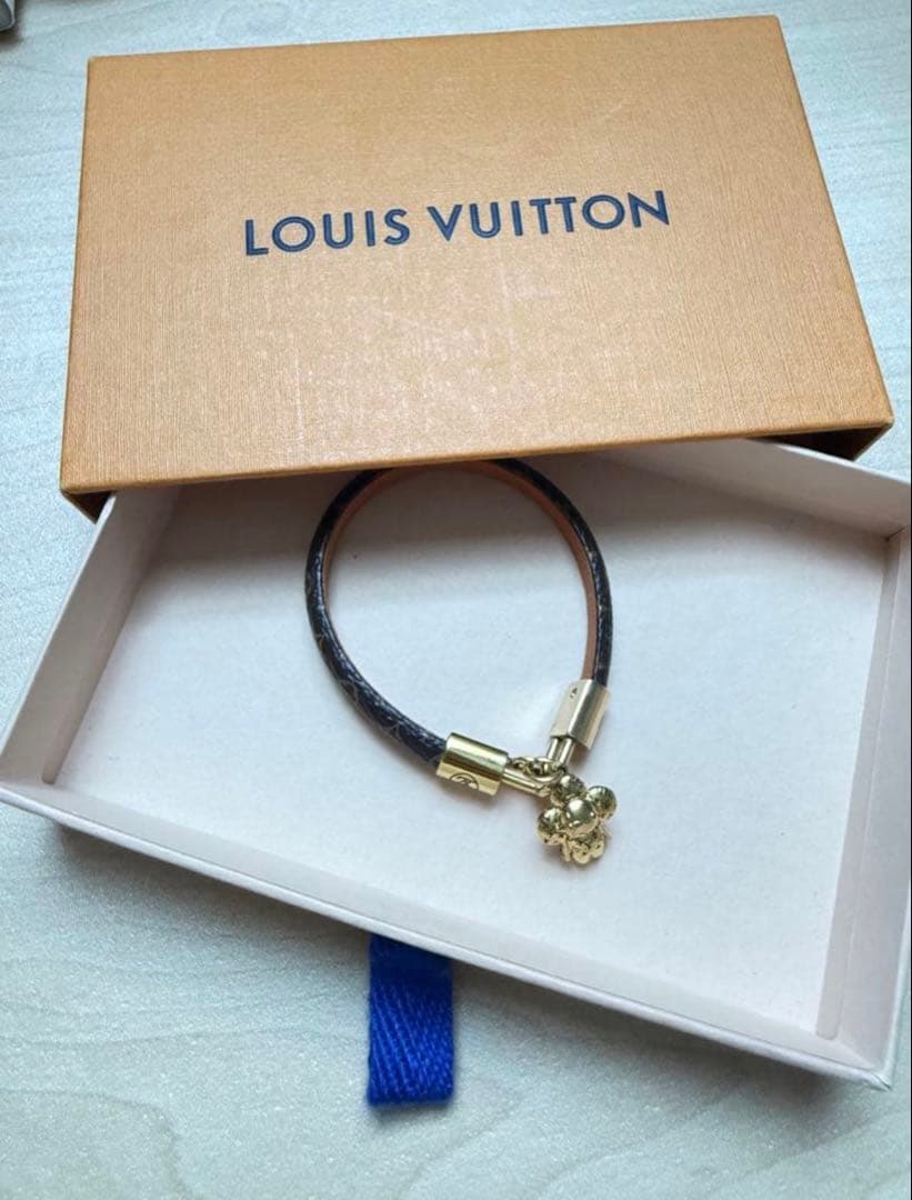 Louis Vuitton フラワーチャーム ブレスレット LOUIS VUITTON（ルイ・ヴィトン） 並行輸入 ブレスレット モノグラム