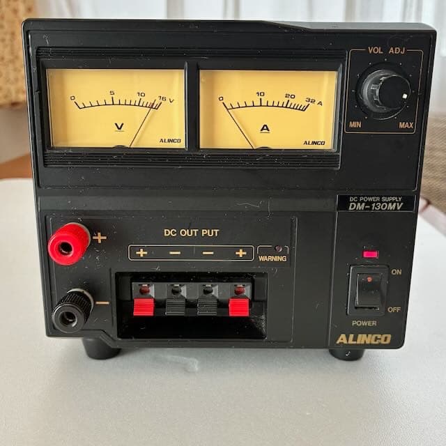 ALINCO 直流安定化電源 DM -130MV - メルカリ