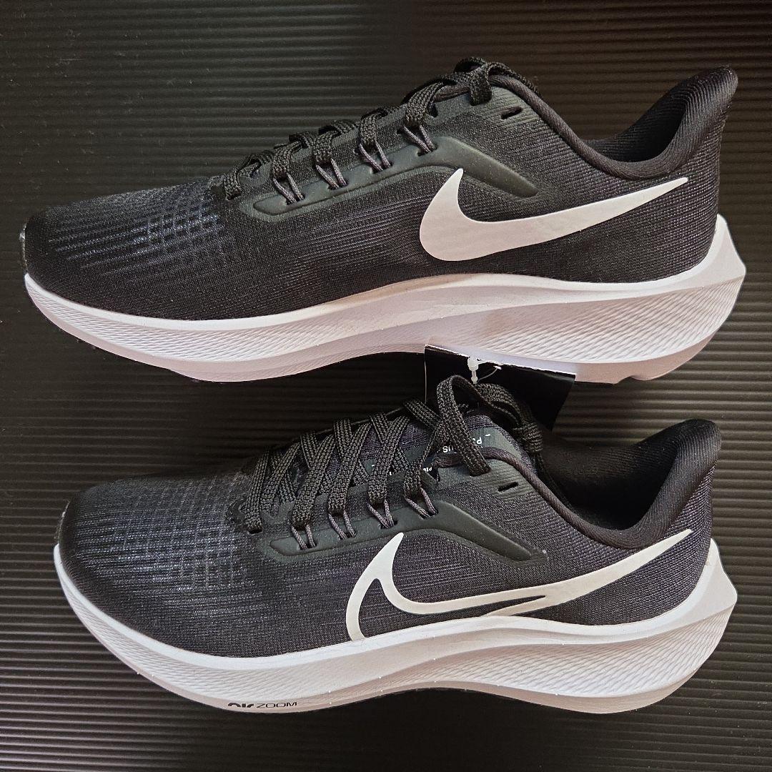 Sayaka。未使用❗W ナイキ AIR ZOOM PEGAS 39 24 2026年最新】nikeエアズームペガサス24の人気アイテム - メルカリ