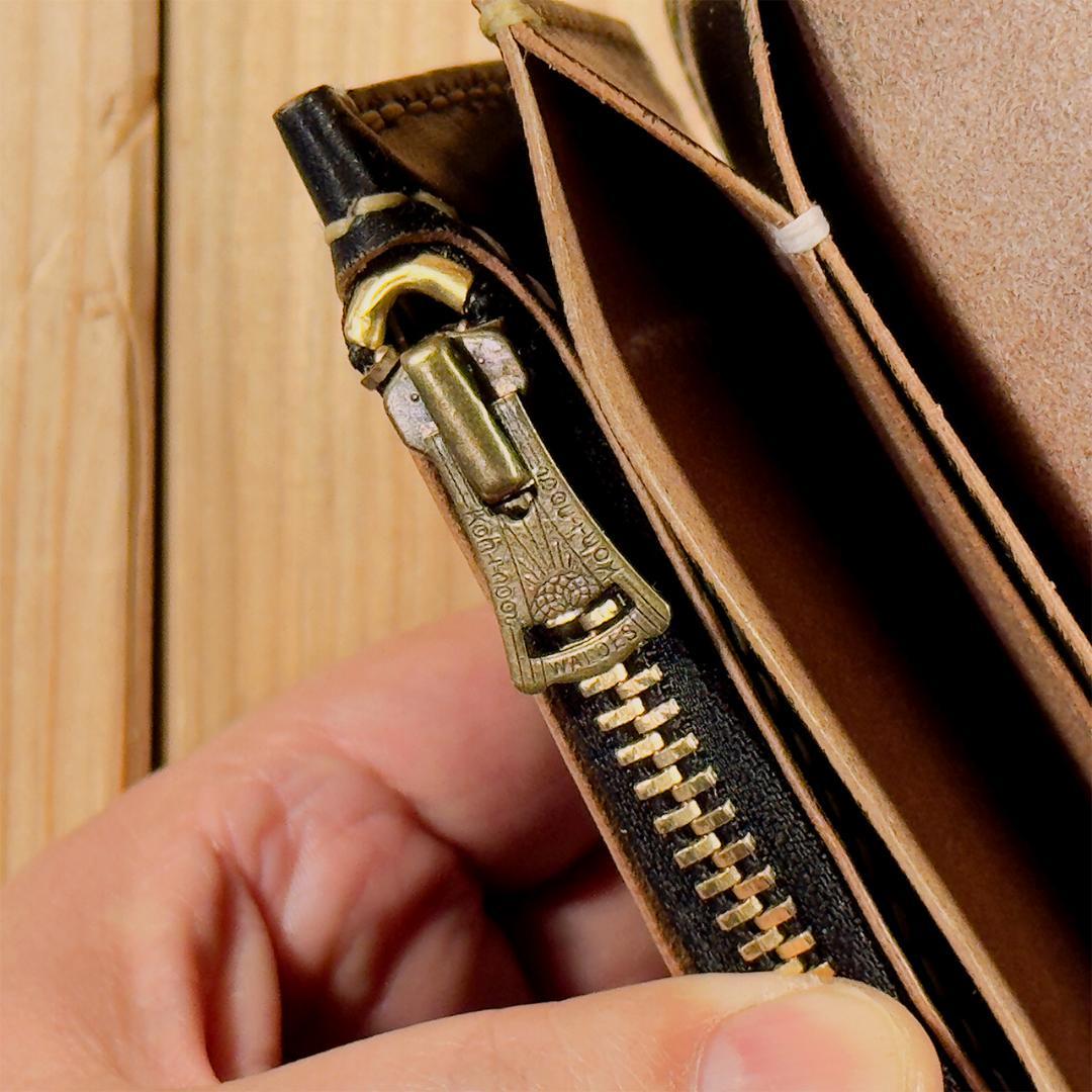 ミドルトラッカーウォレット丘染め（茶芯）ナチュラル - トラッカー