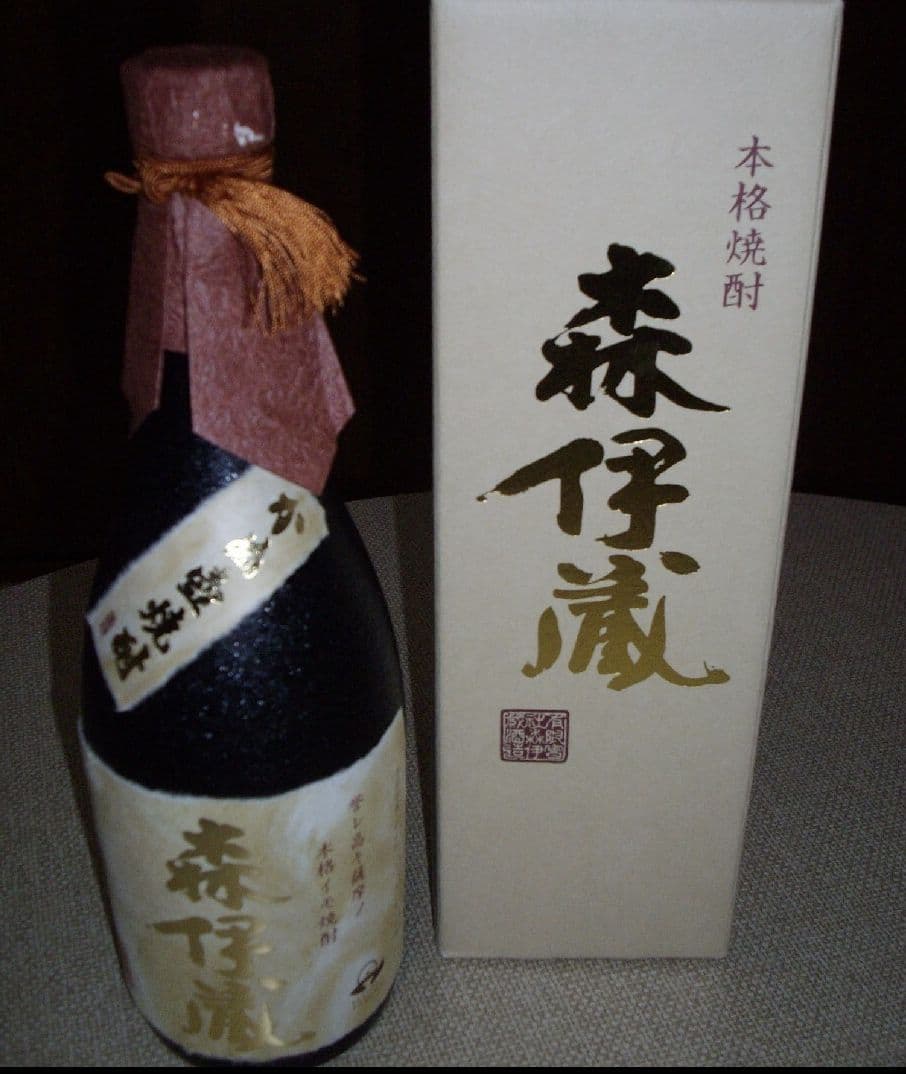 森伊蔵　金ラベル720ml（百貨店包装） 森伊蔵 金ラベル 720ml – 酒類ドットコム
