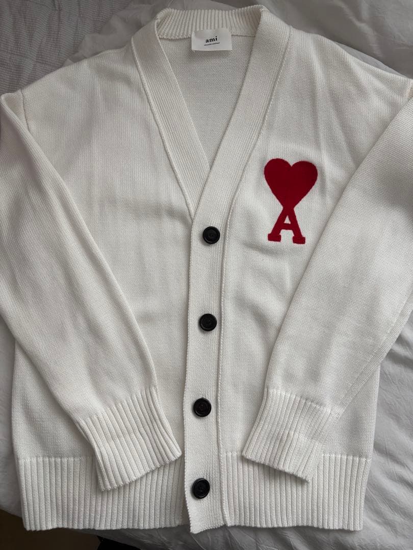 ami ホワイト カーディガン Lサイズ レッドハート刺繍 Ami Paris アミパリ Amiparis BFUKC006.018 カーディガン RED ADC