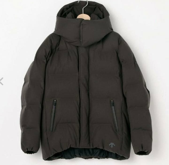 希少 ビショップ別注 水沢ダウン デサントオルテライン - メルカリ