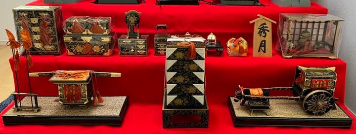 ピンキー様専用】秀月 雛人形7段飾り 胡蝶雛付き その① - メルカリ