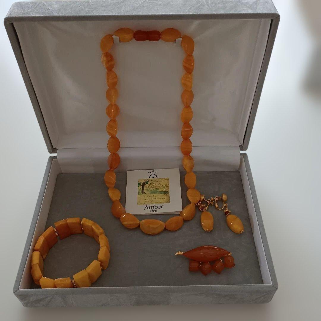琥珀ジュエリーセット　(ネックレス、ブレスレット、ブローチ、イヤリング) 琥珀イヤリング | かぜとゆきオンラインショップ