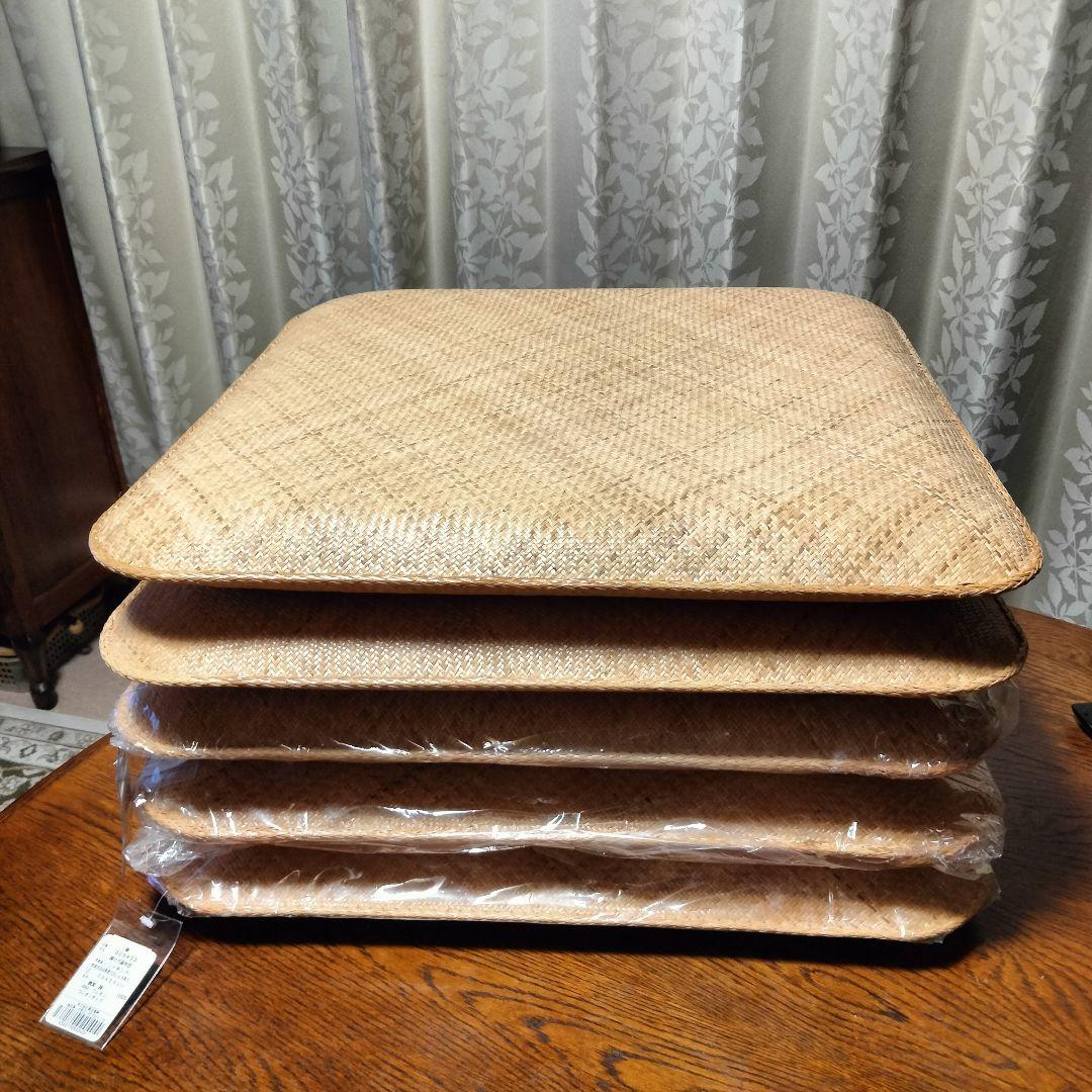 鹿田産業 籐本手織り網代編み籐座布団5枚組　未使用保管品購入¥105.000 四つだたみ編みをマスターする クラフトバンドのバッグとかご | 株式