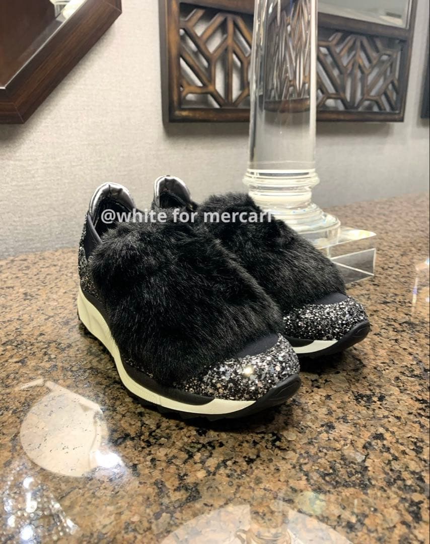 ドバイ購入 イタリアデザイナー 定価9万 きらきらグリッター×ファースニーカー レディースふわふわエコファースニーカーブーツ【22.0～25.0cm対応