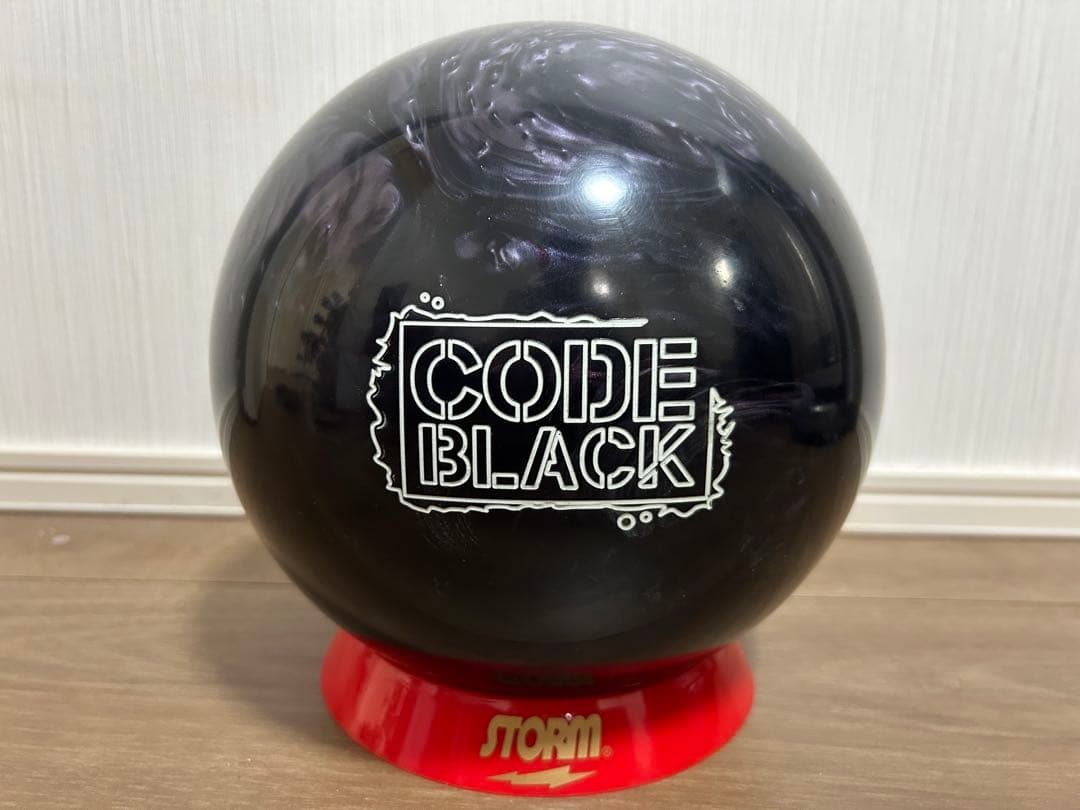 送料込み【新品】コード・ブラック　ストーム　15ポンド1オンス　1 2026年最新】Yahoo!オークション -ボウリングボール 15(ボール)の中古