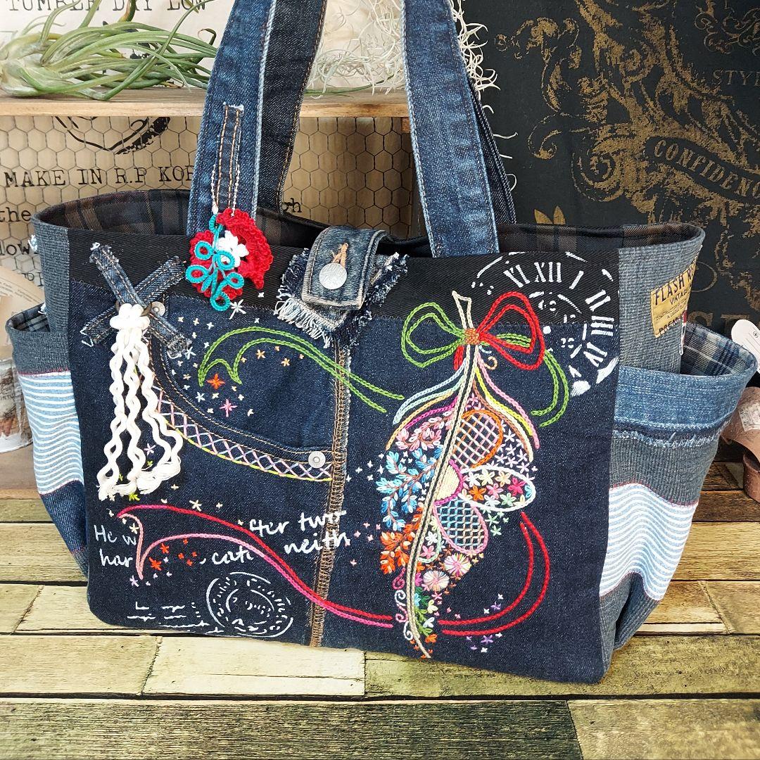 【Kal】大きな刺繍デニムバック　No.651　デニムリメイク　特大バック 2d8f90a16dc342c499df9c06552856