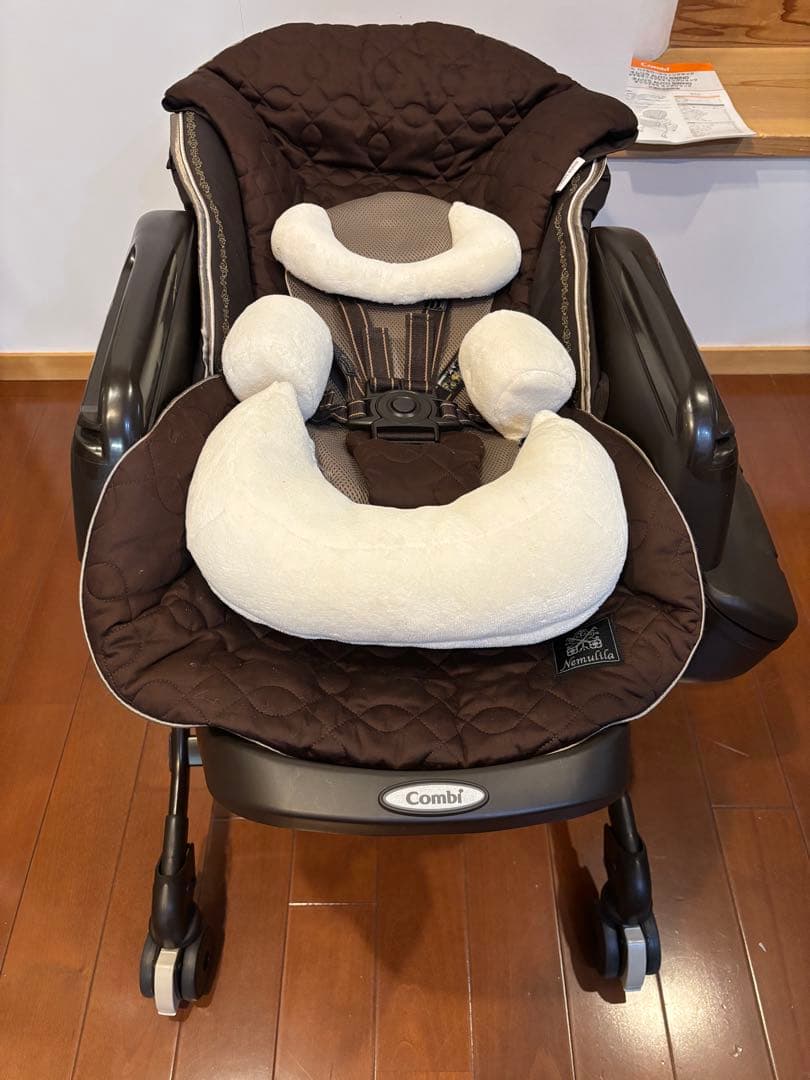 【美品】ネムリラ　AUTO SWING おやすみダッコプラス　使用感少なめ ネムリラ AUTO SWING おやすみダッコプラスのご紹介