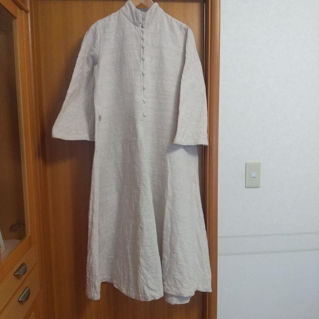 うさとの服ワンピースヘンプコットン生成りサイズ4　訳ありです。 うさとの服ワンピースヘンプコットン生成りサイズ4 訳ありです