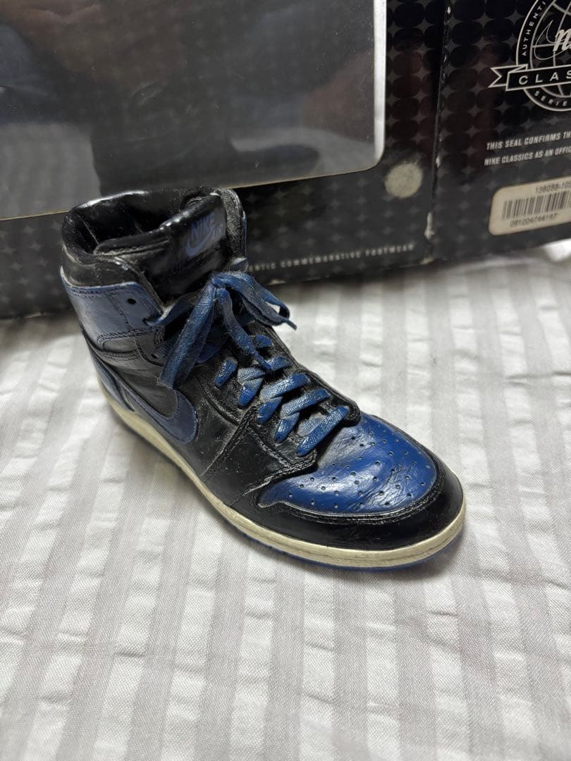 Air Jordan 1 ロイヤル　陶器フィギュア 世界限定3000個nike classics未開封エアジョーダン1 ロイヤル陶器