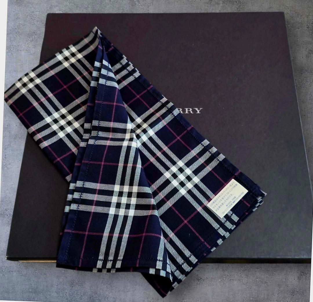 新品未使用 BURBERRY 大判ハンカチノバチェックホースマーク刺繍 1