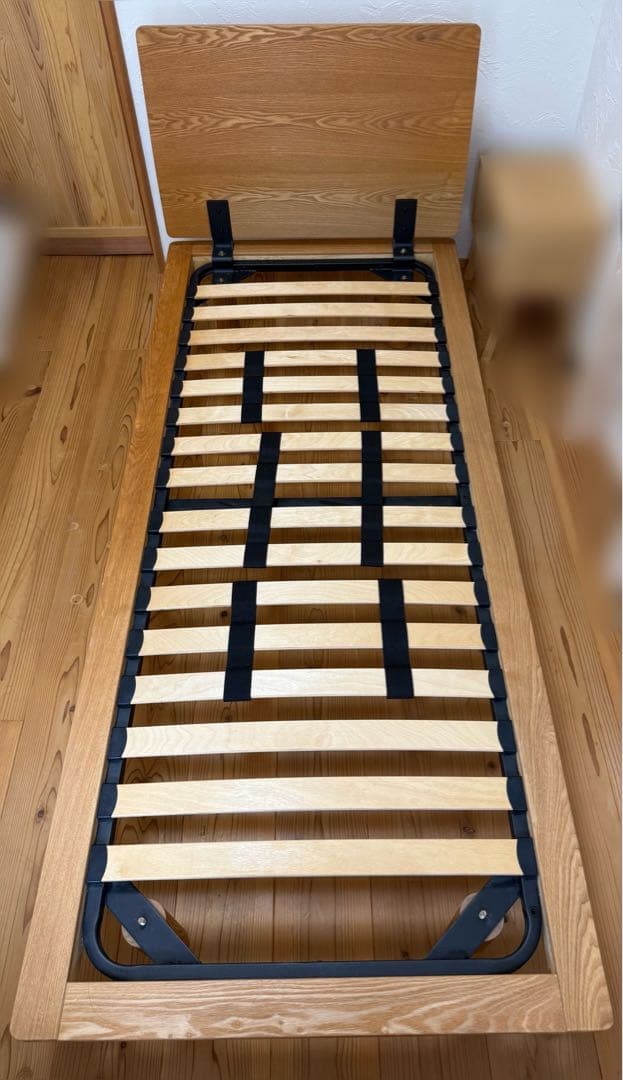 【無印良品】木製ベッドフレーム　スモールサイズ Amazon｜無印良品 木製ベッドフレーム用ヘッドボード スモールサイズ