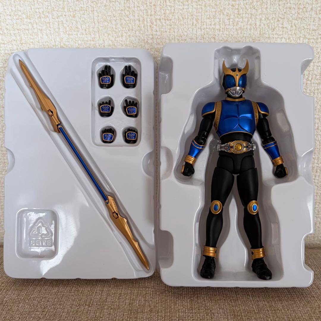 S.H.Figuarts 真骨彫製法 仮面ライダークウガ ライジングドラゴン