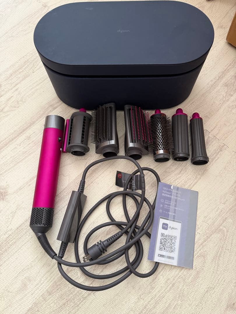 Dyson Airwrap ピンク色 スタイリングツール Dyson Airwrap i.d.™マルチスタイラー&ドライヤー ストロベリー