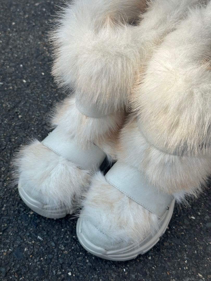 yello ファー ブーツ ホワイト Lサイズ - メルカリ