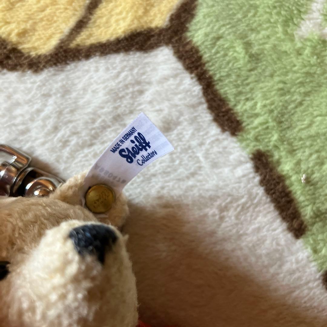 Steiff くまのプーさんキーホルダー クラシックプー - メルカリ