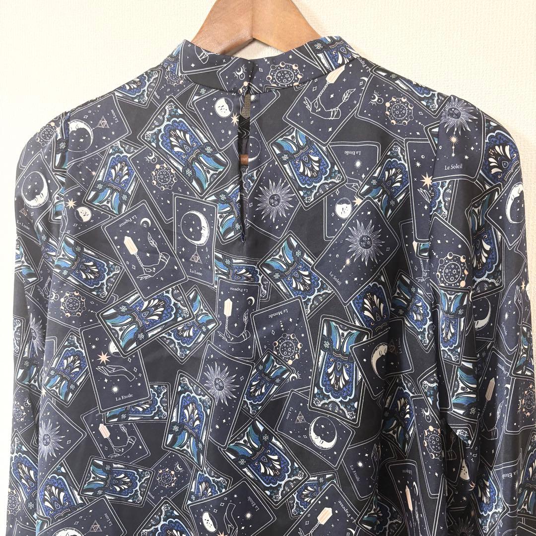 ほぼ未使用✨アナイ 2024年 タロットプリント スタンド ブラウス 濃紺
