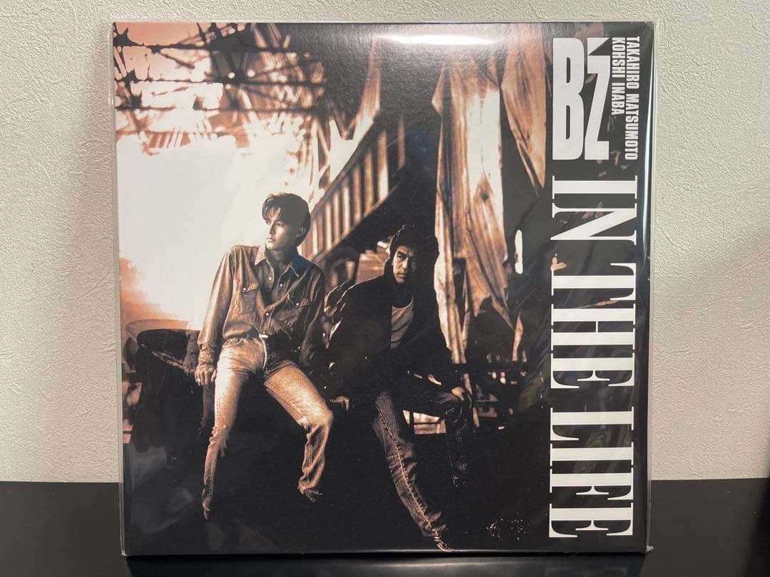 B'z IN THE LIFE アナログ レコード盤 新品未開封 B'z】デビュー・アルバム アナログレコード盤【開封動画】【UNBOXING