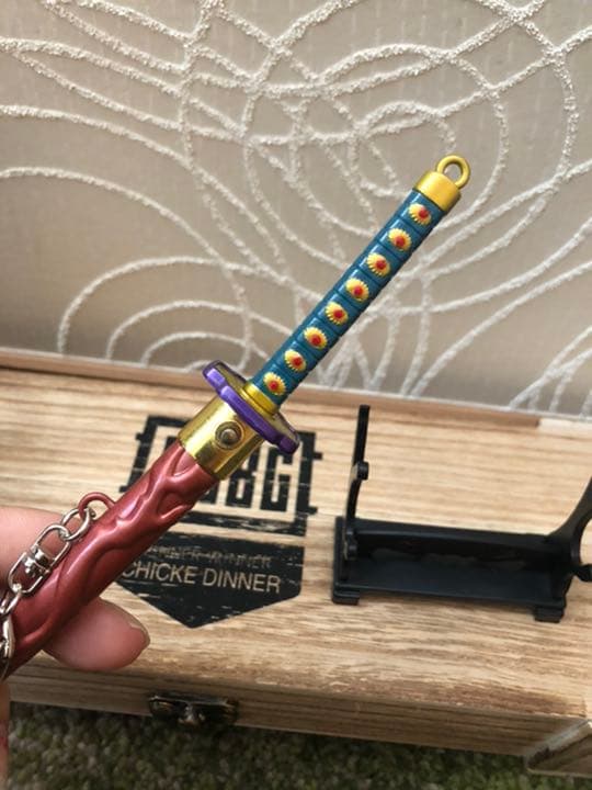 鬼滅の刃 日輪刀キーホルダー 黒死牟 - メルカリ