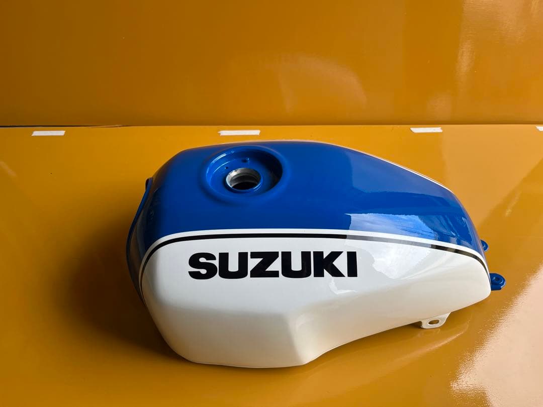 SUZUKI インパルス400タンクGK79Aクーリーカラー 予備検査付き❗️SUZUKI GSX400インパルスGK79A クーリーカラー (たか