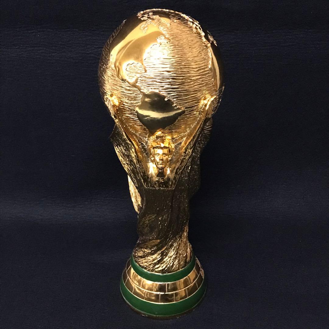 ○ FIFA サッカー ワールドカップ W杯 トロフィー レプリカ 置物 /M6