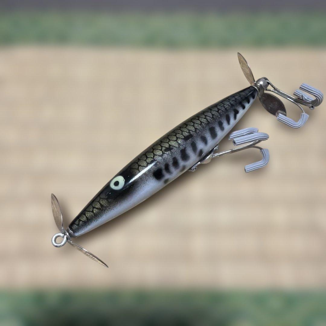オールド　ヘドン　ダイイングフラッター　BB 縦割れ ヘドン ダイイングフラッター Heddon DYING FLUTTER 縦割れ BF