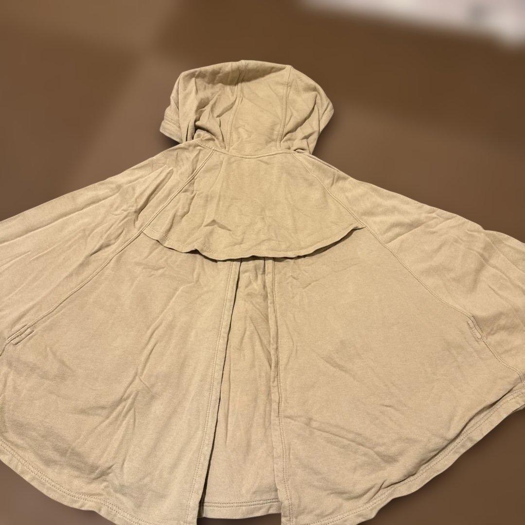 バーバリーブルーレーベルフード付きポンチョ(ケープコート) サイズ38